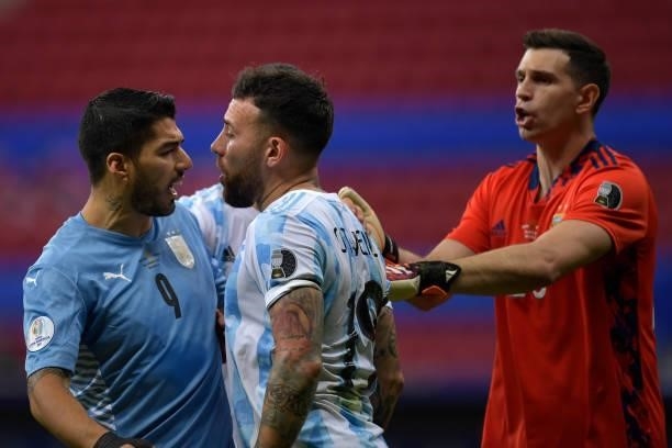 Luis Suarez of Uruguay argues with Nicolas Otamendi of Argentina during a group A match between Argentina and Chile as part of Conmebol Copa America...