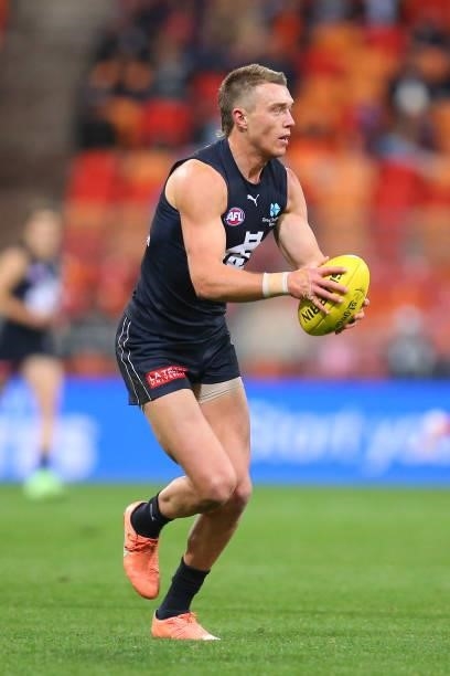 Patrick Cripps of the Blues in action during the round 14 AFL match between the Greater Western Sydney Giants and the Carlton Blues at GIANTS Stadium...