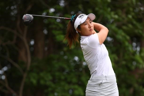 Su Oh of Australia watches her drive on the fourth hole during round three of the Meijer LPGA Classic for Simply Give at Blythefield Country Club on...