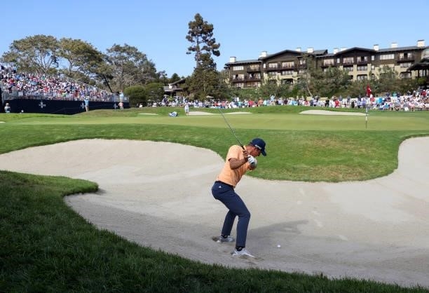 Guido Migliozzi of Italy plays a shot from a bunker on the 18th hole during the third round of the 2021 U.S. Open at Torrey Pines Golf Course on June...