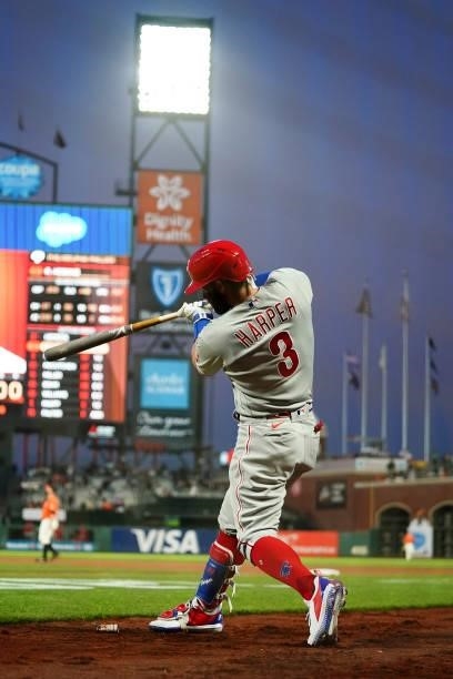 Bryce Harper of the Philadelphia Phillies warms up before an at bat against the San Francisco Giants at Oracle Park on June 18, 2021 in San...