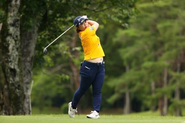Hiroko Azuma of Japan hits her tee shot on the 6th hole during the final round of Nichirei Ladies at Sodegaura Country Club Shinsode Course on June...