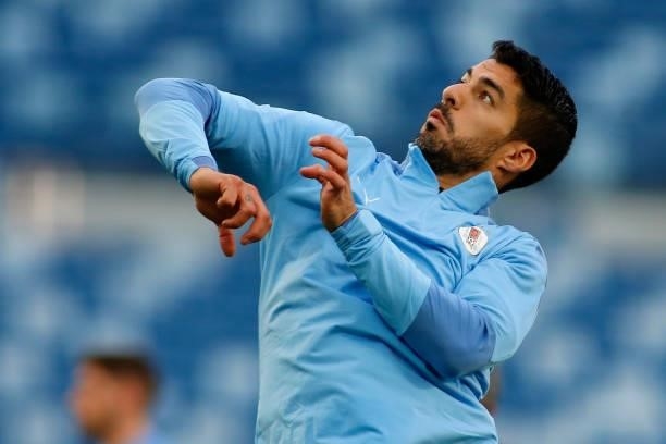 Luis Suarez of Uruguay warms up before a group A match between Uruguay and Chile as part of Conmebol Copa America Brazil 2021 at Arena Pantanal on...