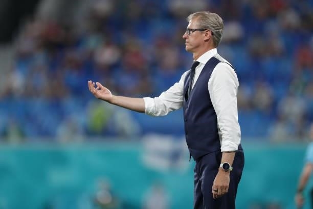 Manager Markku Kanerva of Finland gives instructions during the UEFA Euro 2020 Championship Group B match between Finland and Belgium at Saint...