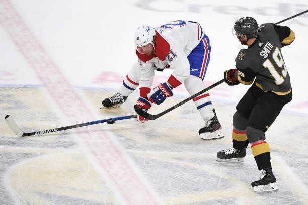 Eric Staal of the Montreal Canadiens blocks a shot by Reilly Smith of the Vegas Golden Knights during the third period in Game Five of the Stanley...