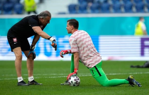 Wojciech Szczesny of Poland warms up prior to the UEFA Euro 2020 Championship Group E match between Sweden and Poland at Saint Petersburg Stadium on...