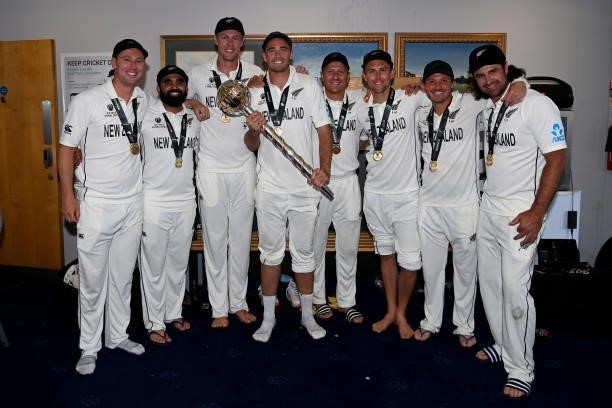 New Zealand bowlers Matt Henry, Ajaz Patel, Kyle Jamieson, Tim Southee, Neil Wagner, Trent Boult, BJ Watling and Colin de Grandhomme celebrate...