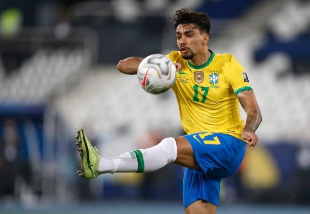 Lucas Paqueta of Brazil controls the ball during a Group B match between Brazil and Colombia as part of Copa America Brazil 2021 at Estadio Olímpico...