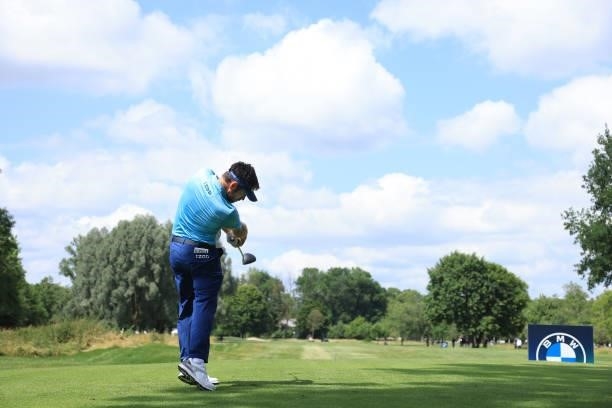 Louis Oosthuizen of South Africa tees off on the ninth hole during the first round of The BMW International Open at Golfclub Munchen Eichenried on...