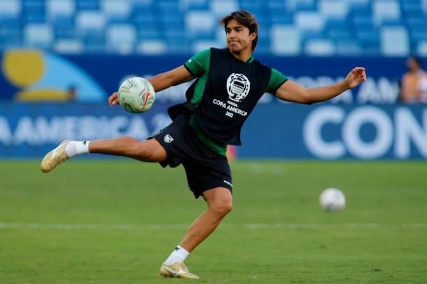 Marcelo Moreno of Bolivia warms up during a Group A match between Bolivia and Uruguay as part of Copa America Brazil 2021 at Arena Pantanal on June...