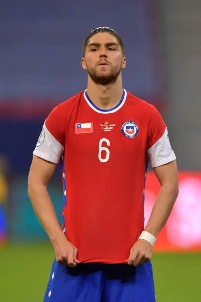 Francisco Sierralta of Chile gestures prior to a Group A match between Chile and Paraguay as part of Copa America Brazil 2021 at Mane Garrincha...