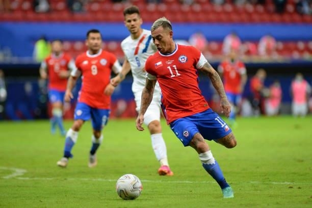 Eduardo Vargas of Chile controls the ball during a Group A match between Chile and Paraguay as part of Copa America Brazil 2021 at Mane Garrincha...