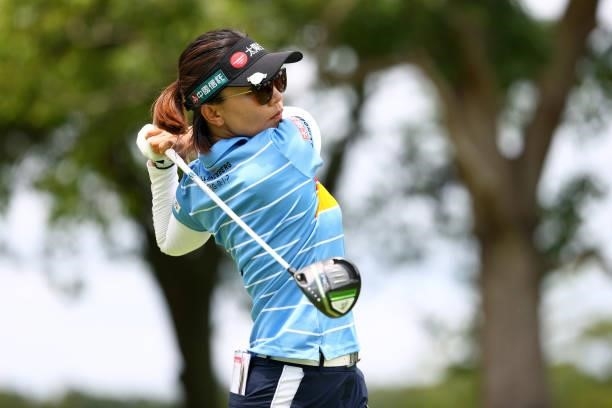 Teresa Lu of Chinese Taipei hits her tee shot on the 18th hole during the second round of the Earth Mondamin Cup at Camellia Hills Country Club on...