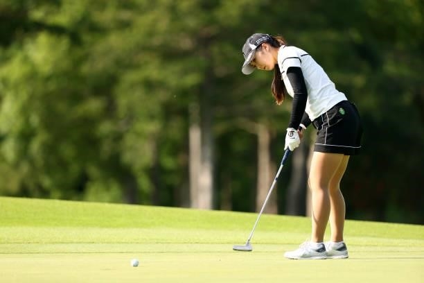 Erika Kikuchi of Japan attempts a putt on the 18th green during the second round of the Earth Mondamin Cup at Camellia Hills Country Club on June 25,...