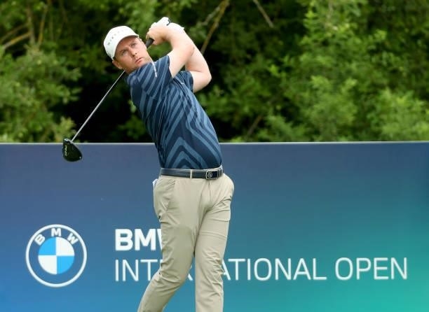 Jonathan Caldwell of Northern Ireland on the 1st tee during the second round of The BMW International Open at Golfclub Munchen Eichenried on June 25,...