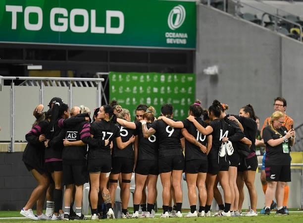 The New Zealand team stands in a huddle during the Oceania Sevens Challenge match between New Zealand and Fiji at Queensland Country Bank Stadium on...