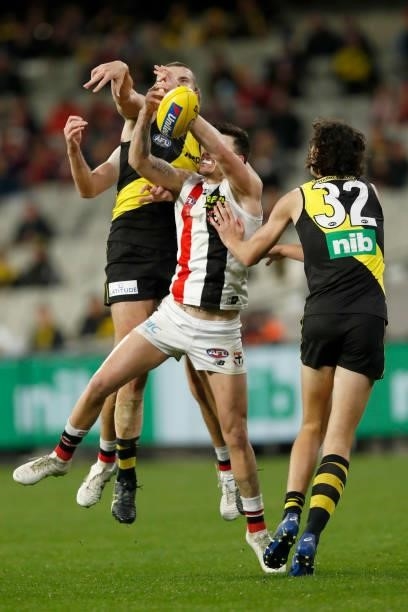 Josh Battle of the Saints attempts to mark the ball during the round 15 AFL match between the Richmond Tigers and the St Kilda Saints at Melbourne...