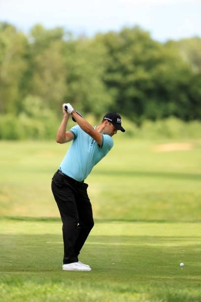 Picture number 4 in a swing sequence of Martin Kaymer of Germany during the second round of The BMW International Open at Golfclub Munchen Eichenried...