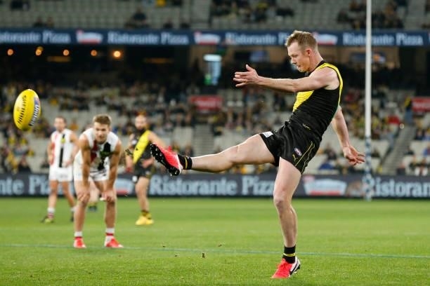 Jack Riewoldt of the Tigers kicks for goal during the round 15 AFL match between the Richmond Tigers and the St Kilda Saints at Melbourne Cricket...