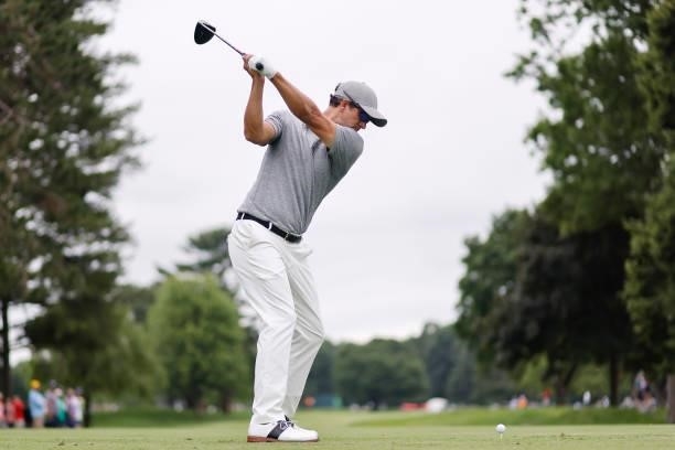 Adam Scott of Australia plays his shot from the sixth tee during the second round of the Travelers Championship at TPC River Highlands on June 25,...