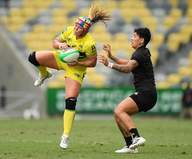 Sharni Williams takes a catch during the Oceania Sevens Challenge match between New Zealand and Australia at Queensland Country Bank Stadium on June...