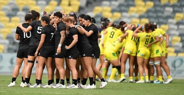 The New Zealand team stands in a huddle before the start of during the Oceania Sevens Challenge match between New Zealand and Australia at Queensland...