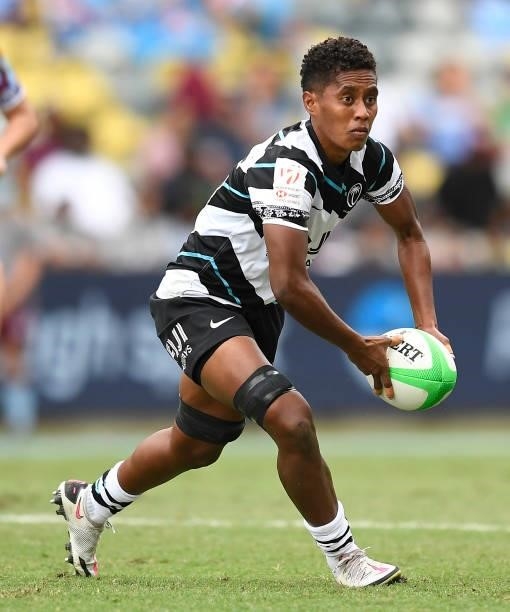 Luisa Tisolo of Fiji passes the ball during the Oceania Sevens Challenge match between Fiji and Oceania at Queensland Country Bank Stadium on June...