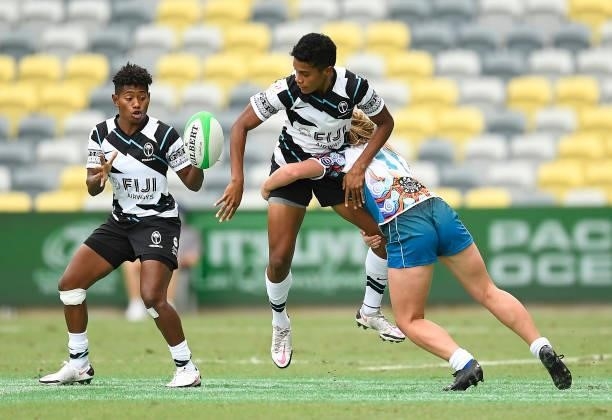 Sesenieli Donu of Fiji gets a pass away during the Oceania Sevens Challenge match between Fiji and Oceania at Queensland Country Bank Stadium on June...
