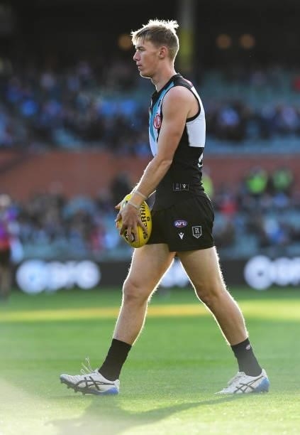 Todd Marshall of Port Adelaide lins up to kick a goal during the round 15 AFL match between the Port Adelaide Power and the Sydney Swans at Adelaide...