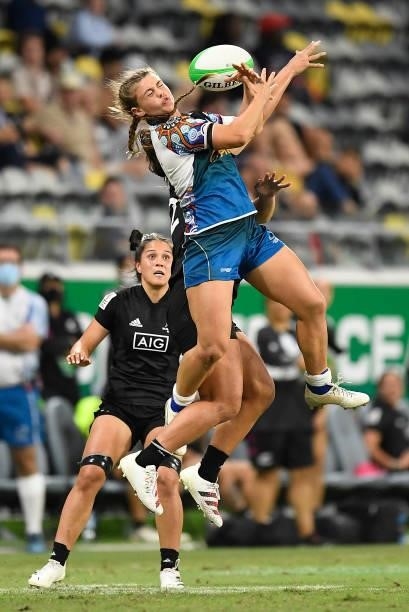 Lillian Dick of Oceania contest a high ball during the Oceania Sevens Challenge match between New Zealand and Oceania at Queensland Country Bank...