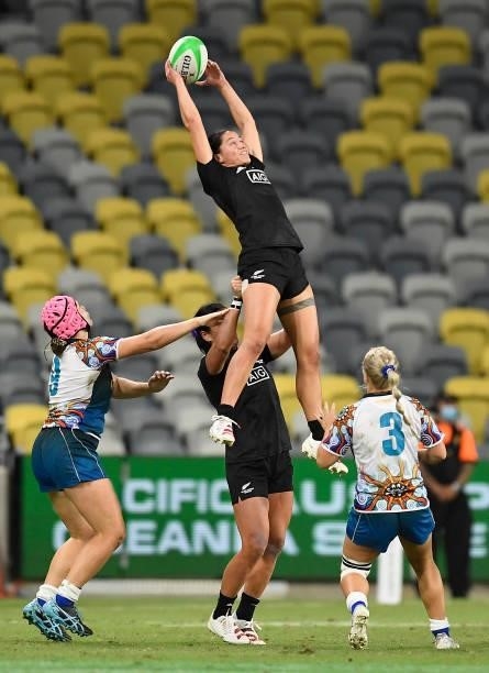 Shiray Tane of New Zealand takes a high ball during the Oceania Sevens Challenge match between New Zealand and Oceania at Queensland Country Bank...