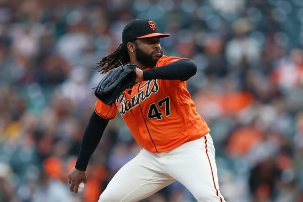 Johnny Cueto of the San Francisco Giants pitches against the Oakland Athletics at Oracle Park on June 25, 2021 in San Francisco, California.