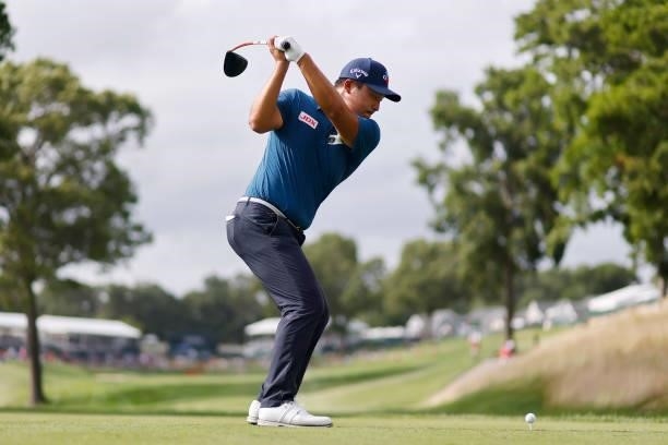 Lee of Korea plays his shot from the 18th tee during the third round of the Travelers Championship at TPC River Highlands on June 26, 2021 in...