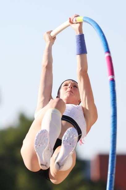 Sandi Morris competes in the Women's Pole Vault Final on day nine of the 2020 U.S. Olympic Track & Field Team Trials at Hayward Field on June 26,...