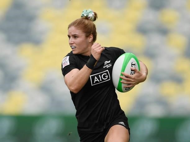 Michaela Blyde of New Zealand runs the ball during the Oceania Sevens Challenge match between New Zealand and Fiji at Queensland Country Bank Stadium...