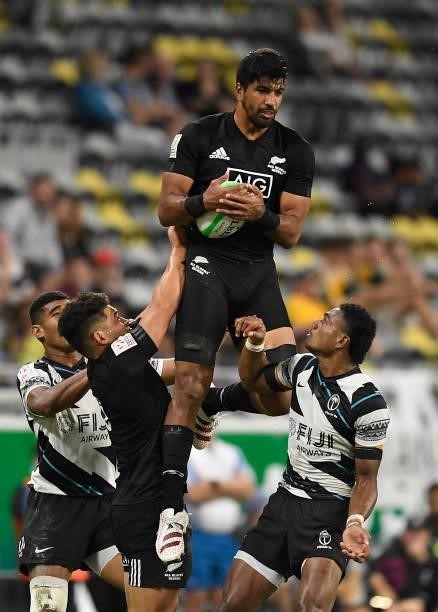 Dylan Collier of New Zealand takes a high ball during the Oceania Sevens Challenge match between New Zealand and Fiji at Queensland Country Bank...