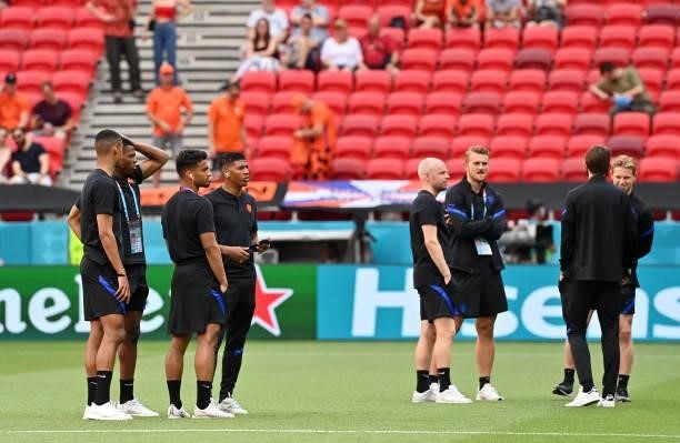 Players of Netherlands inspect the pitch prior to the UEFA Euro 2020 Championship Round of 16 match between Netherlands and Czech Republic at Puskas...