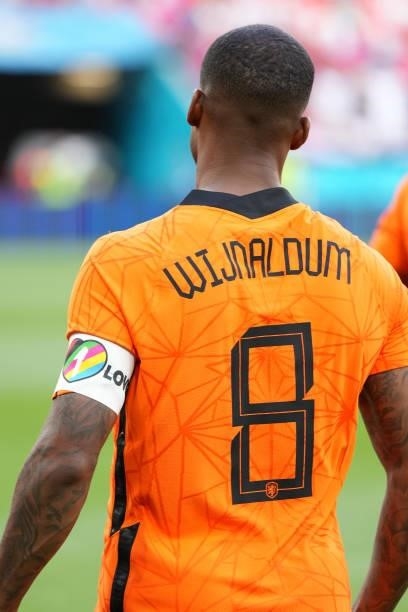Georginio Wijnaldum of Netherlands holds a match pennant prior to the UEFA Euro 2020 Championship Round of 16 match between Netherlands and Czech...