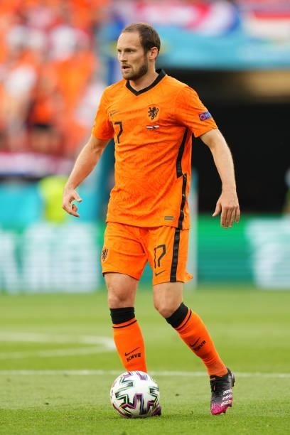 Daley Blind of Netherlands on the ball during the UEFA Euro 2020 Championship Round of 16 match between Netherlands and Czech Republic at Puskas...