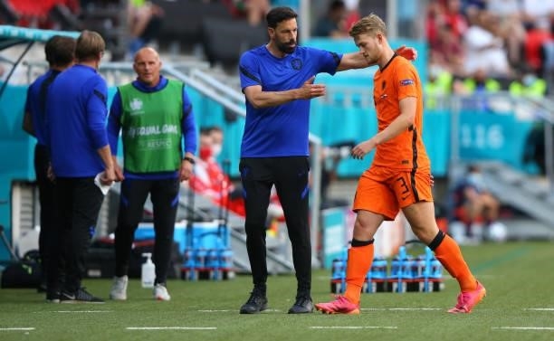 Ruud van Nistelrooy, Assistant Coach of Netherlands consoles Matthijs de Ligt of Netherlands after he is shown a red card during the UEFA Euro 2020...