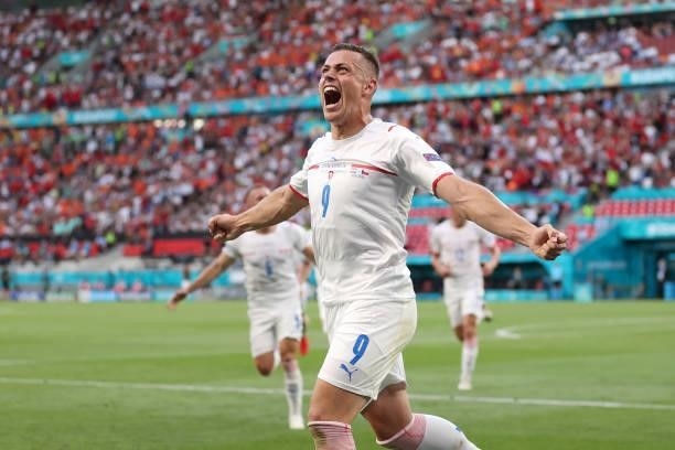 Tomas Holes of Czech Republic celebrates after scoring their side's first goal during the UEFA Euro 2020 Championship Round of 16 match between...