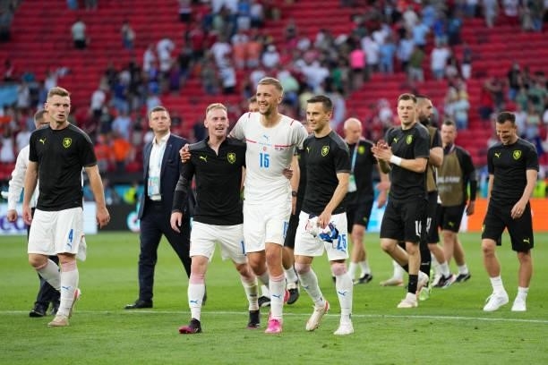 Tomas Soucek of Czech Republic celebrates with teammates after victory in the UEFA Euro 2020 Championship Round of 16 match between Netherlands and...