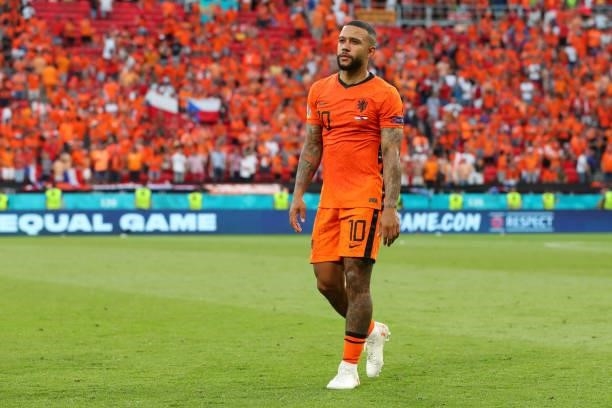 Memphis Depay of Netherlands looks dejected following defeat in the UEFA Euro 2020 Championship Round of 16 match between Netherlands and Czech...