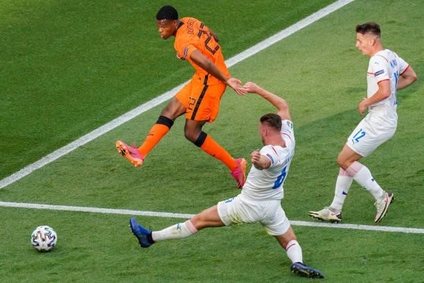 Denzel Dumfries of the Netherlands, Tomas Kalas of Czech Republic and Lukas Masopust of Czech Republic during the UEFA Euro 2020: Round of 16 match...