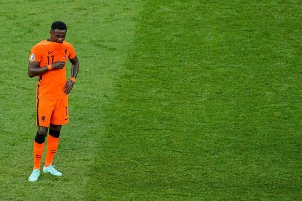 Quincy Promes of the Netherlands looks disappointed after the UEFA Euro 2020: Round of 16 match between Netherlands and Czech Republic at Puskas...