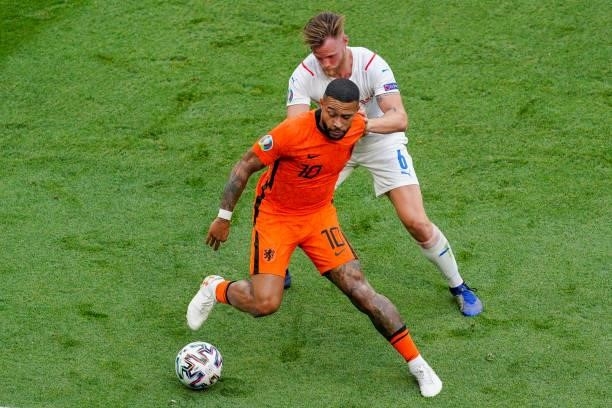 Tomas Kalas of Czech Republic battles for possession with Memphis Depay of the Netherlands during the UEFA Euro 2020: Round of 16 match between...