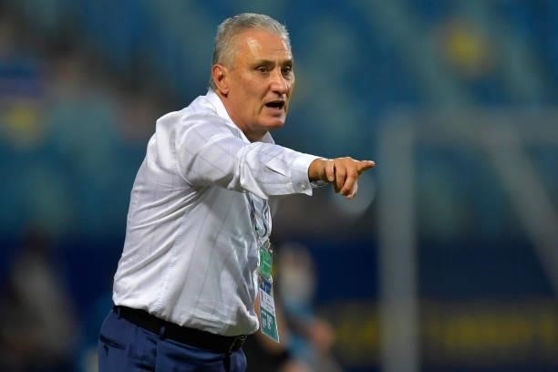 Tite of Brazil gives instructions to his players during a group B match between Brazil and Ecuador as part of Copa America Brazil 2021 at Estadio...