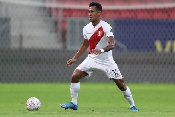 Renato Tapia of Peru controls the ball during a Group B Match between Venezuela and Peru as part of Copa America Brazil 2021 at Mane Garrincha...