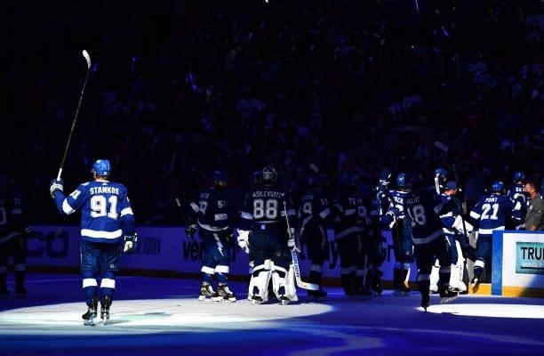 Steven Stamkos of the Tampa Bay Lightning acknowledges the crowd after his team defeated the Montreal Canadiens 5-1 in Game One of the 2021 Stanley...