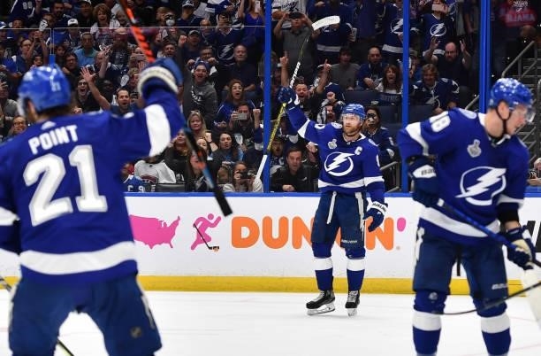 Steven Stamkos of the Tampa Bay Lightning celebrates his power play goal against the Montreal Canadiens in the third period of Game One of the 2021...